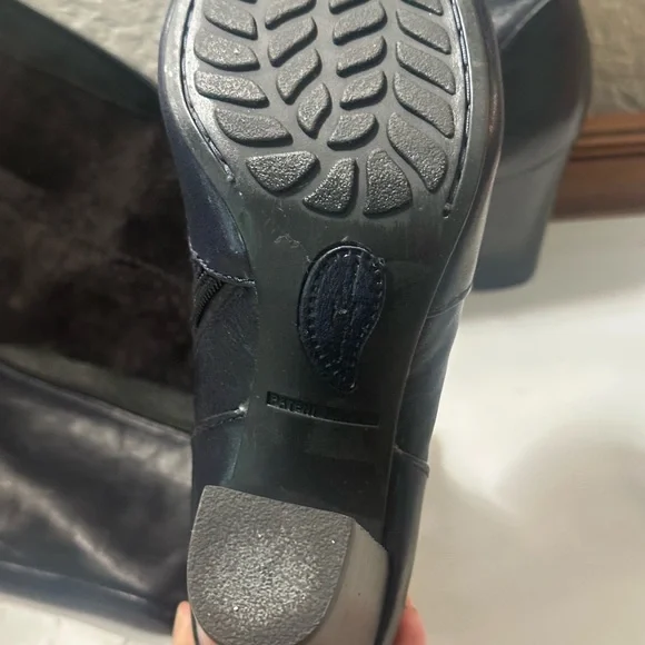 Midnight blue leather knee high , heeled. boots blue heel black - Picture 4 of 7